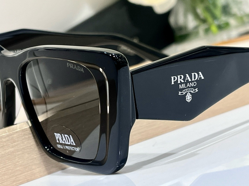 Prada Glasses (226)